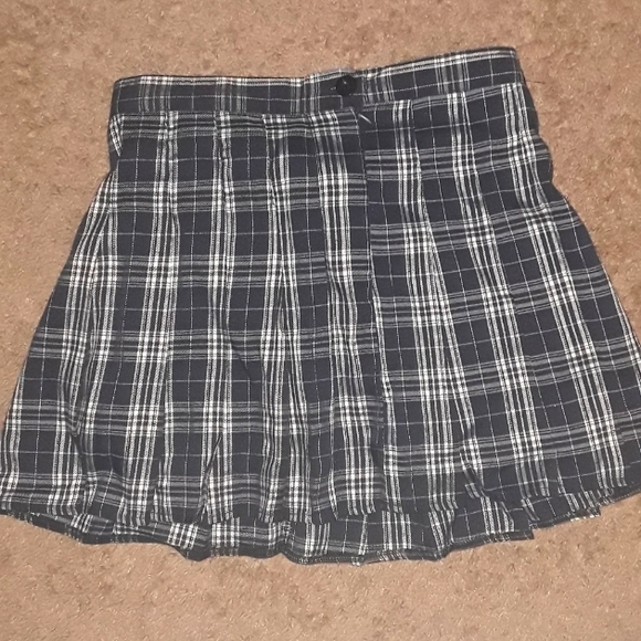 A blue and white mini skirt - Picture 1 of 1